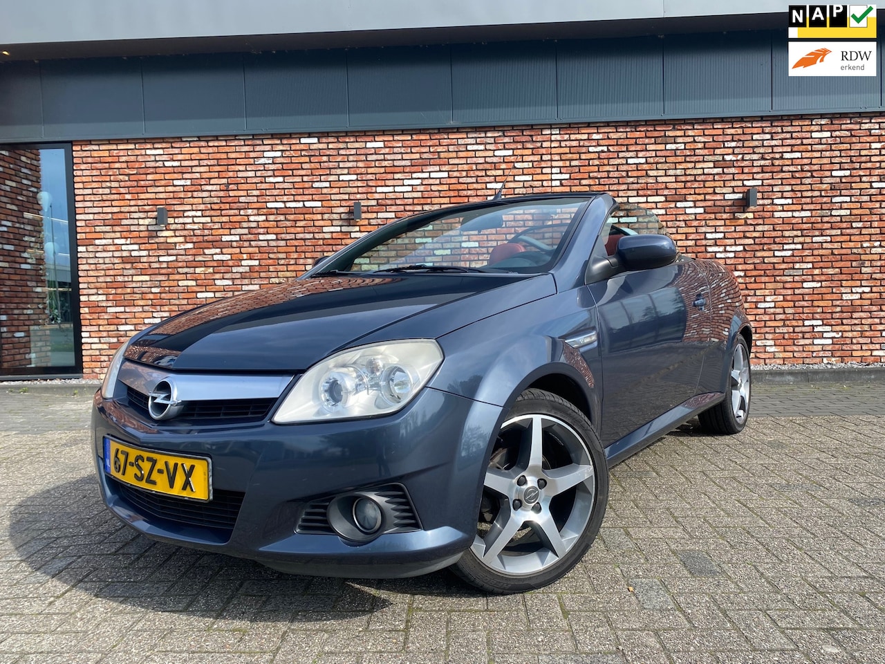 Opel Tigra TwinTop - 1.4-16V Sport Automaat Leer 86000km Nw Apk! - AutoWereld.nl