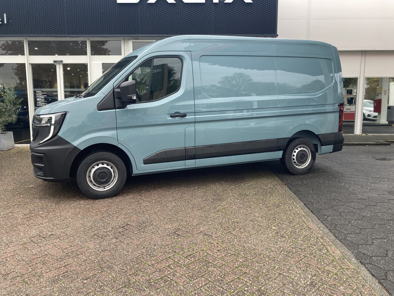 Renault Master - T35 2.0 dCi 130 L2H2 Advance - Demo / Trekhaak - AutoWereld.nl