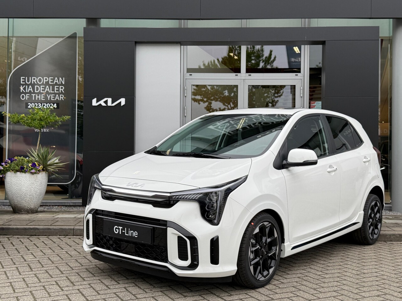 Kia Picanto - 1.0 DPI GT-Line | Direct leverbaar! | €750,- inruilpremie | Info Bas: 0492-588982 Info Bas - AutoWereld.nl