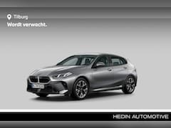 BMW 1-serie - 120 | Achteruitrijcamera | M Sportpakket | PDC Voor/Achter | Driving Assitant |