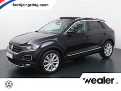 Volkswagen T-Roc - 1.5 TSI Sport | 150 PK | Elektrisch Panorama dak | Adaptive Cruise Control | Parkeersensor