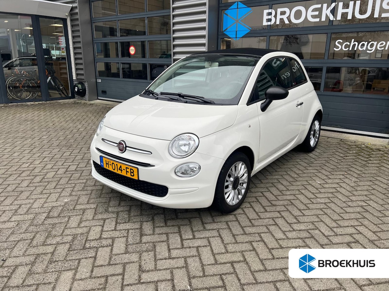 Fiat 500 C - Fiat 1.2 Young | Airco | DAB ontvanger | Lichtmetalen velgen 15" - AutoWereld.nl
