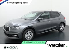 Skoda Fabia - Selection 1.0 TSI 95 PK | 15" Lichtmetalen velgen | Apple Carplay/Android Auto | Parkeerse