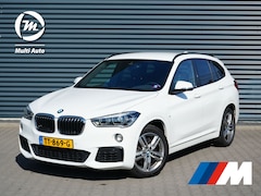 BMW X1 - sDrive18i M Sport Dealer O.H | Alcantara Sportstoelen | LED Koplampen | 18"L.M | Navi Full
