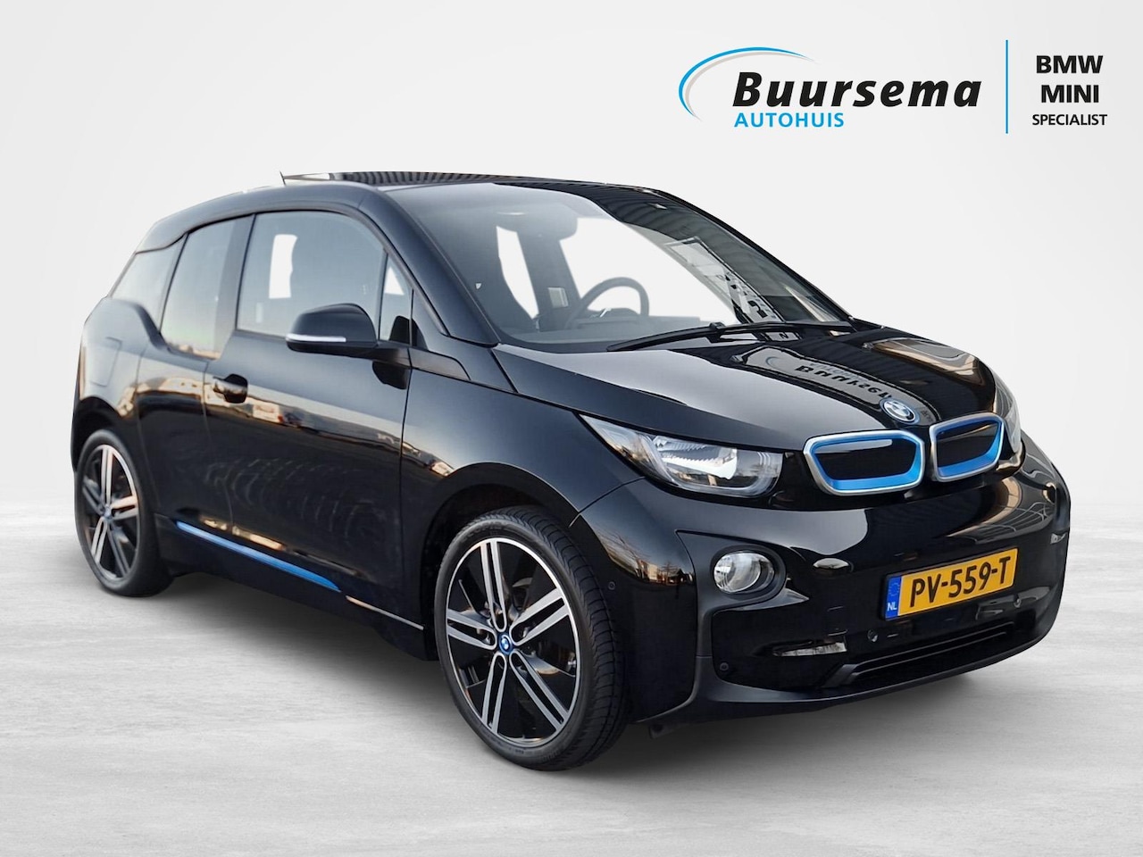 BMW i3 - Basis 94Ah 33kWh | WARMTEPOMP | Snelladen | Lederen interieur | Glazenkantel schuifdak | 4 - AutoWereld.nl