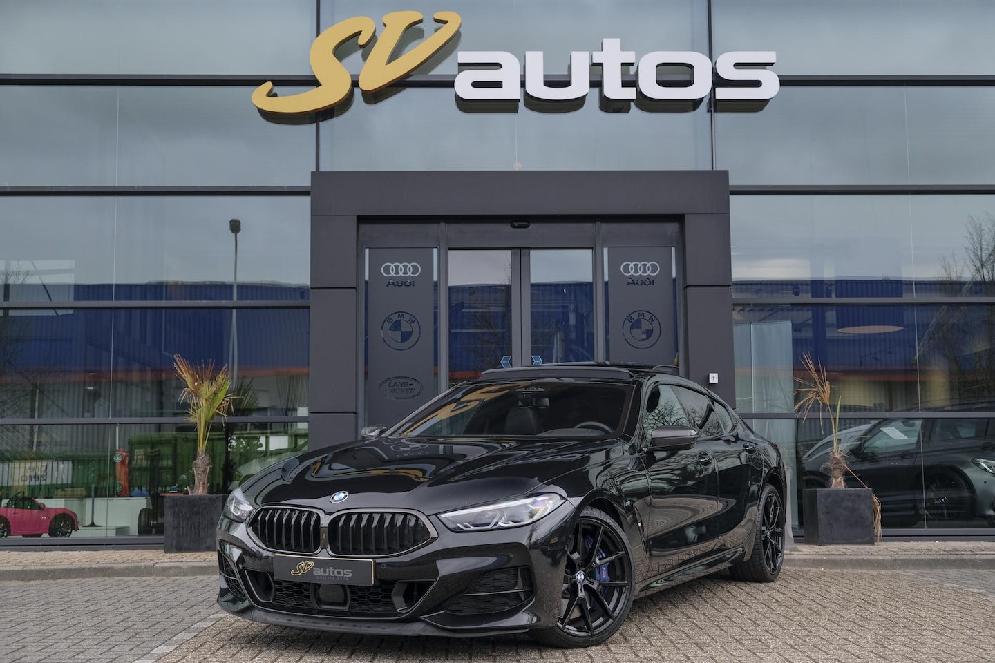BMW 8-serie Gran Coupé - M850i 530pk xDrive High Executive Panoramadak Bowers&Wilkins Carbon exterieur NLauto 1e ei - AutoWereld.nl