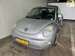 Volkswagen New Beetle - 2.0 Highline zo binnen zo weg