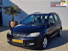 Mazda 2 - 2 1.4 Touring, airco, cv vergrendeling, 4xwinterbanden, trekhaak, elektriese ramen, enz, z