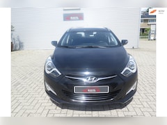 Hyundai i40 Wagon - 1.6 GDI Blue i-Motion centrale vergrendeling , airco, cruise control,