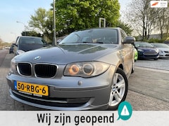 BMW 1-serie - 116i Business Clima Elek Pakket Navi Xenon Leer