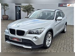 BMW X1 - SDrive18i Executive , navigatie, xenon, stoel verwarming,