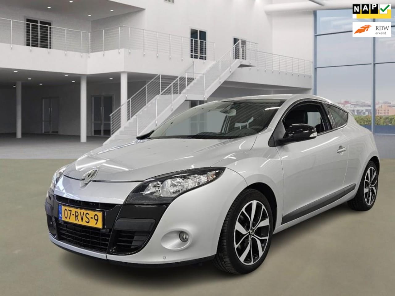 Renault Mégane Coupé - 1.6 Parisienne E85 // Nl prijs 6399 - AutoWereld.nl