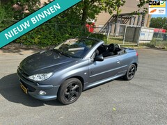 Peugeot 206 CC - 1.6-16V LEUKE AUTO RIJDT EN SCHAKELT GOED