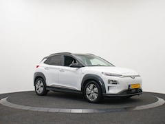 Hyundai Kona Electric - EV Premium 64 kWh | 3-Fase | Zwart dak | Weinig km