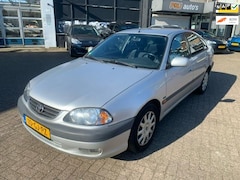 Toyota Avensis - 1.8 16V / LINEA SOL / 5 DEURS / AIRCO
