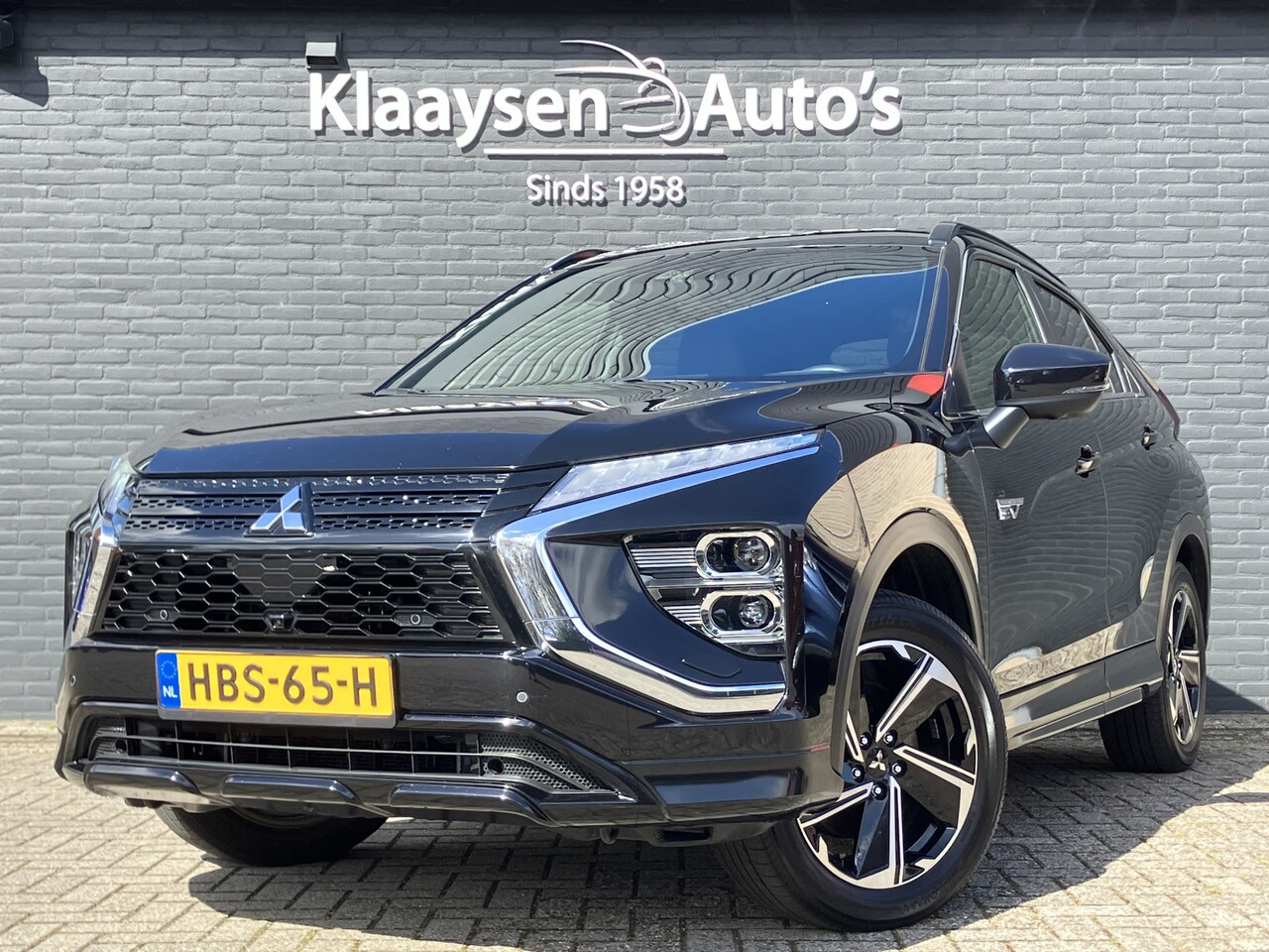 Mitsubishi Eclipse Cross - 2.4 PHEV Instyle 188 pk 4WD AUT. | 1e eigenaar | navigatie | adaptieve cruise | camera | l - AutoWereld.nl