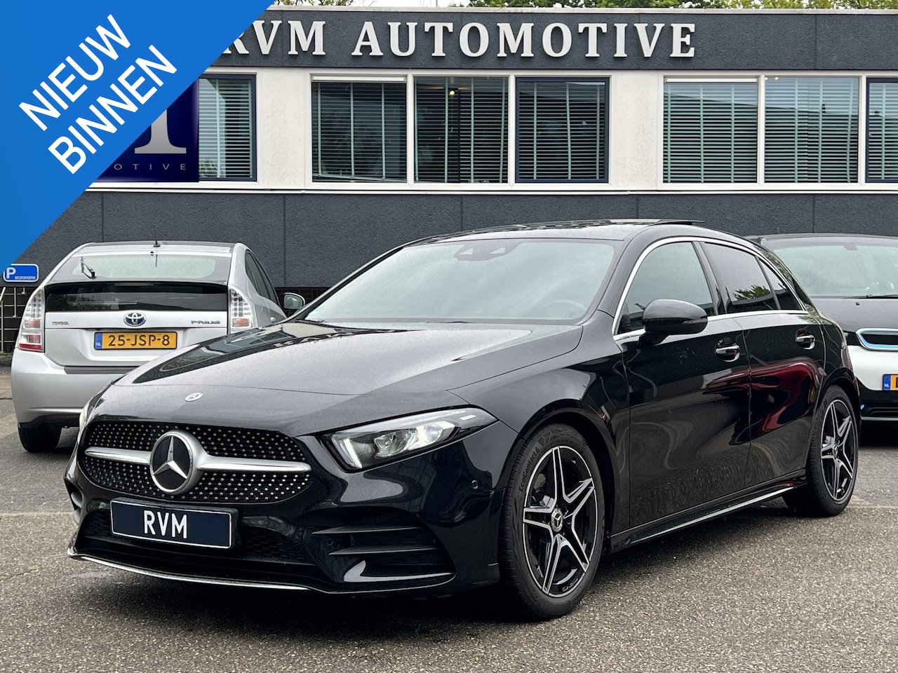Mercedes-Benz A-klasse - 200 Business Solution AMG PANO | AMBILIGHT | CAMERA | RIJKLAAR INCL. 12 MND. BOVAGGARANTIE - AutoWereld.nl
