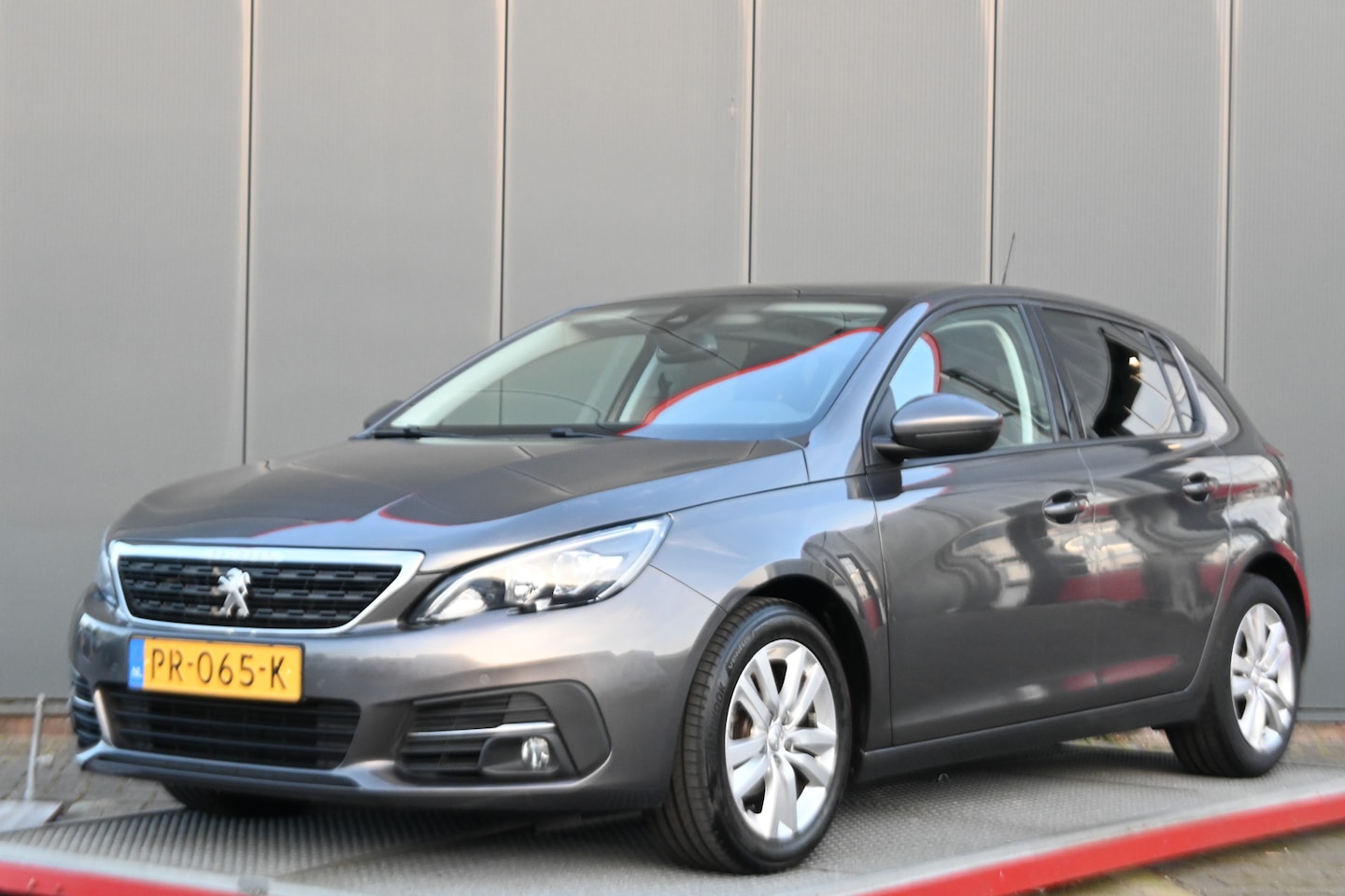 Peugeot 308 - 1.2 PureTech Blue Lease Executive panoramadak - AutoWereld.nl