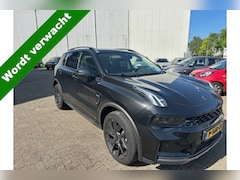 Lynk & Co 01 - 1.5 BLACK EDTION | PANODAK | CARPLAY |