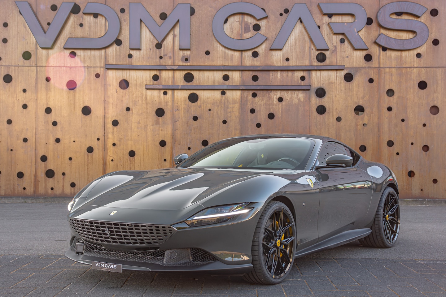 Ferrari Roma - 3.9 V8 HELE | NOVITEC | Full ADAS | Magneride | Pass. Display | Smartphone | - AutoWereld.nl