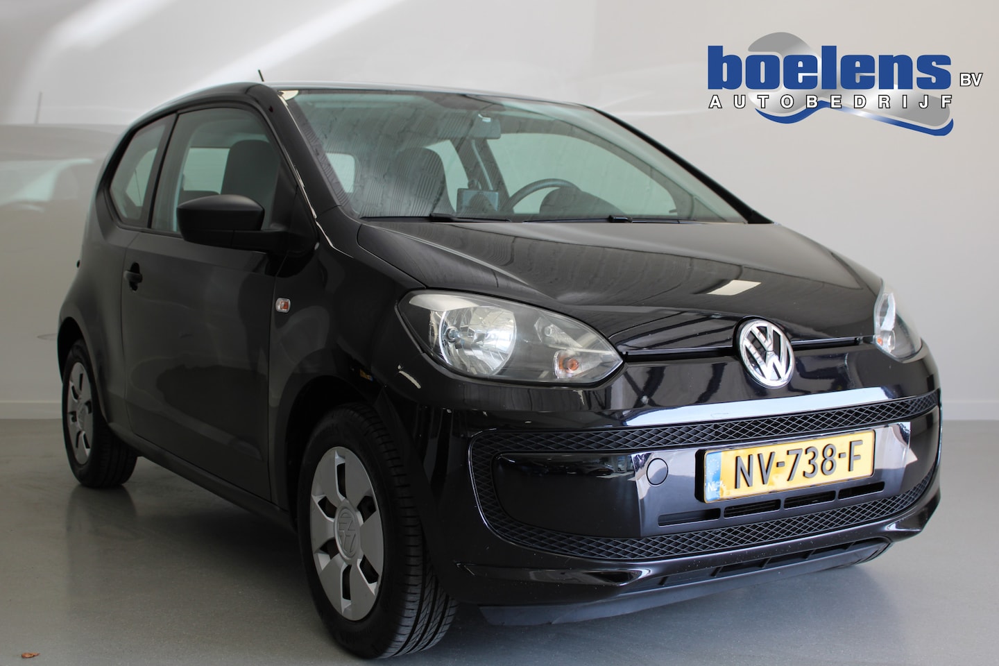 Volkswagen Up! - 1.0 take up! BlueMotion | APK: 04-2026 | NAVIGATIE | DEALER-ONDER! | AIRCO | MEDIA/TEL | R - AutoWereld.nl