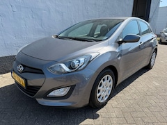 Hyundai i30 - 1.4 i-Drive - Cruise Control - Stoelverwarming