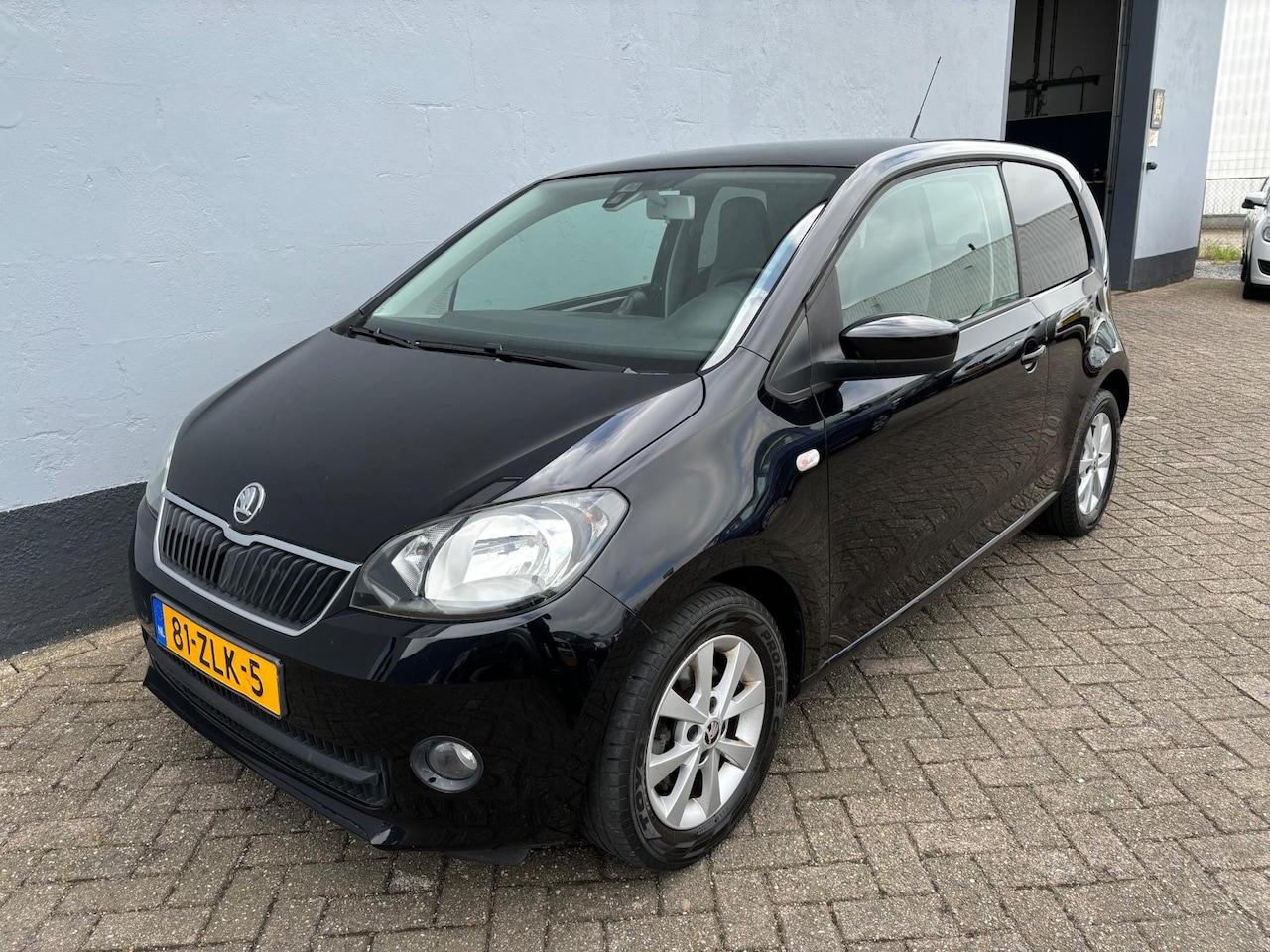 Skoda Citigo - 1.0 Greentech Tour - Airco - LMV - AutoWereld.nl