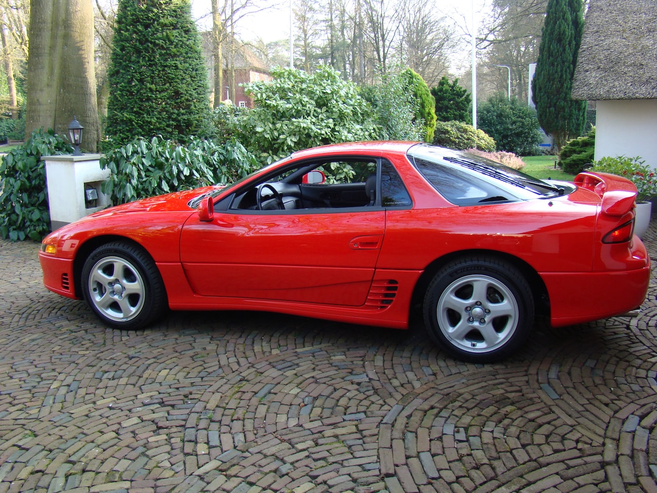 Mitsubishi 3000 GT - 3.0 V6 VR-4 Twin Turbo 286 pk - AutoWereld.nl