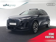 Audi Q6 e-tron - S edition performance 100 kWh 225 kW / 306 pk | Panoramadak | 360 Camera | Trekhaak | 21 i