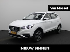 MG ZS - EV Luxury 45 kWh | Lederen bekleding | Panoramadak | Navigatie | Apple carplay