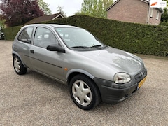 Opel Corsa - 1.2iE Swing *OPKNAPPER