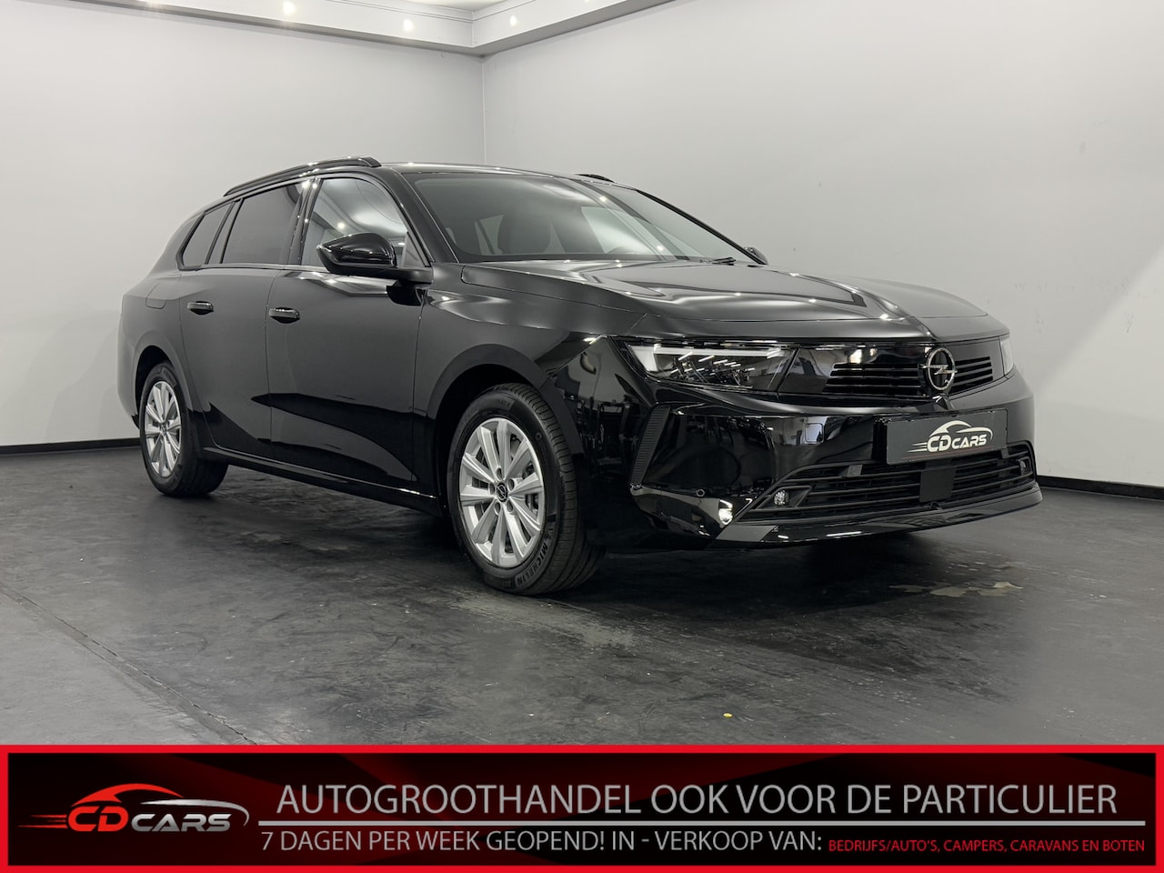 Opel Astra Sports Tourer - 1.2 Camera, Apple carplay, Half leder, Virtual desk, 2 jaar garantie - AutoWereld.nl