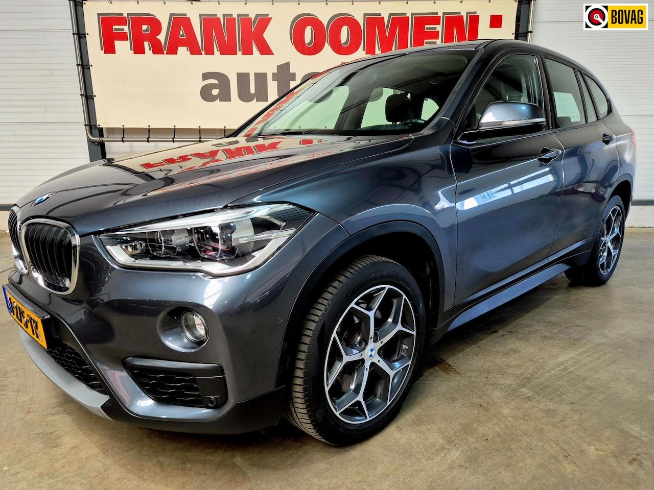 BMW X1 - SDrive20i 192PK Corporate Lease + Panorama|LED|Leder|Navi|Apple|PDC|Cruise|18"LMV - AutoWereld.nl