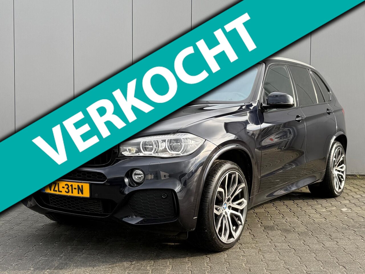 BMW X5 - 40D High Executive M sport / Grijs Kenteken / Pano / Head up / Softclose / Dodehoek - AutoWereld.nl