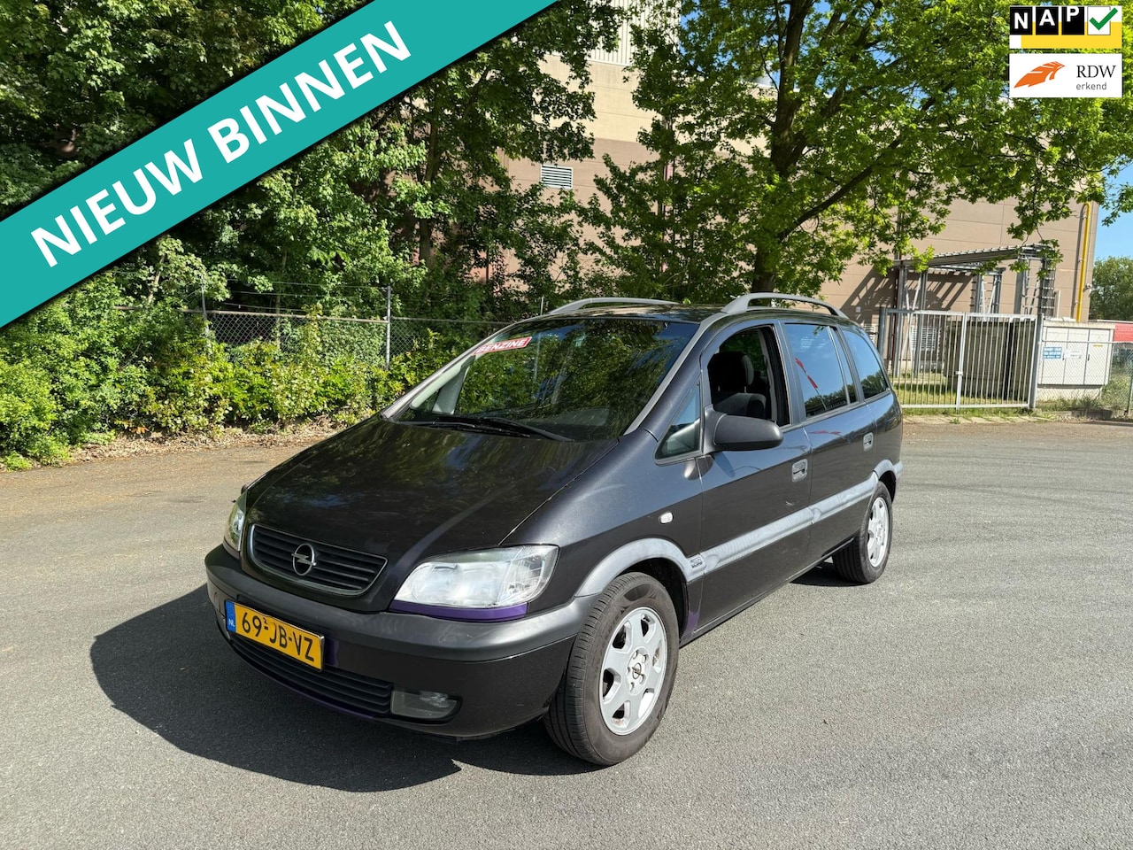 Opel Zafira - 1.8-16V Elegance MET RUIMTE VOOR 7 PERSONEN - AutoWereld.nl