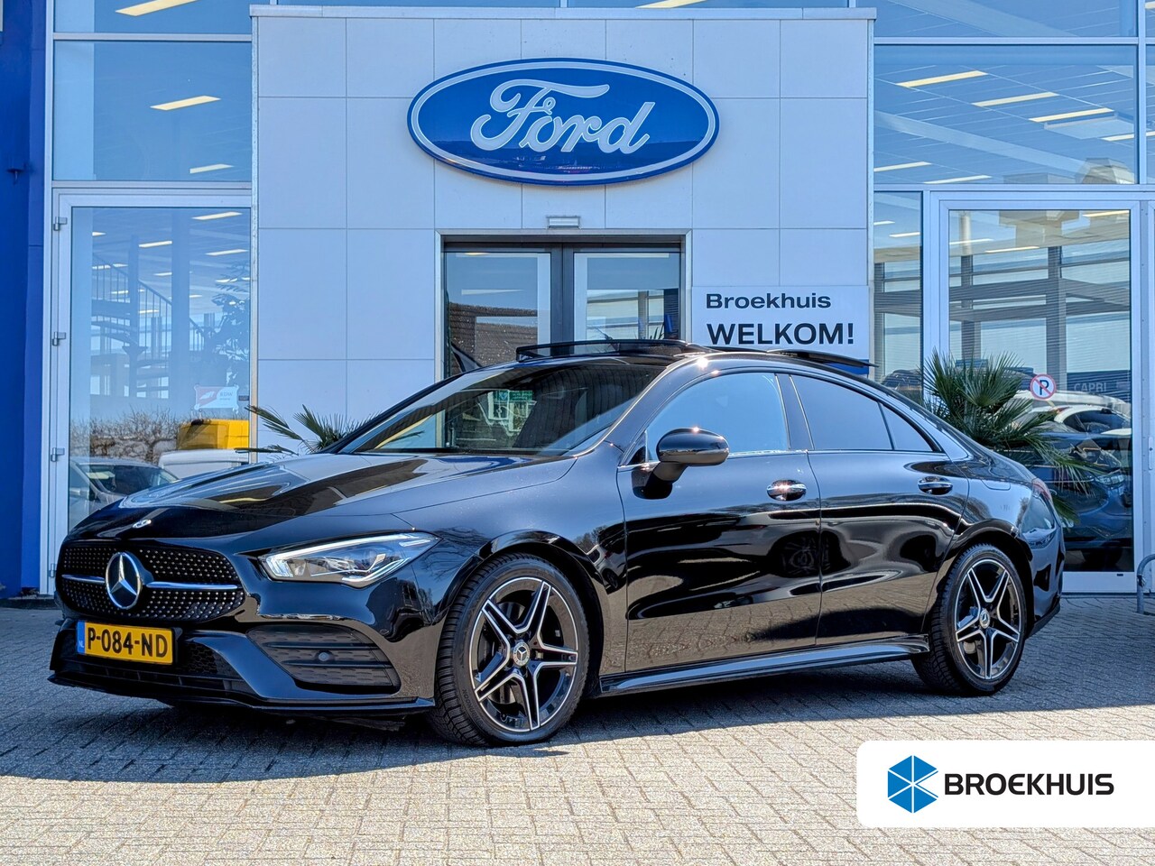 Mercedes-Benz CLA-Klasse - Mercedes-Benz 200 Automaat AMG | Panoramadak | Sfeerverlichting | Matrix LED Cruise Contro - AutoWereld.nl