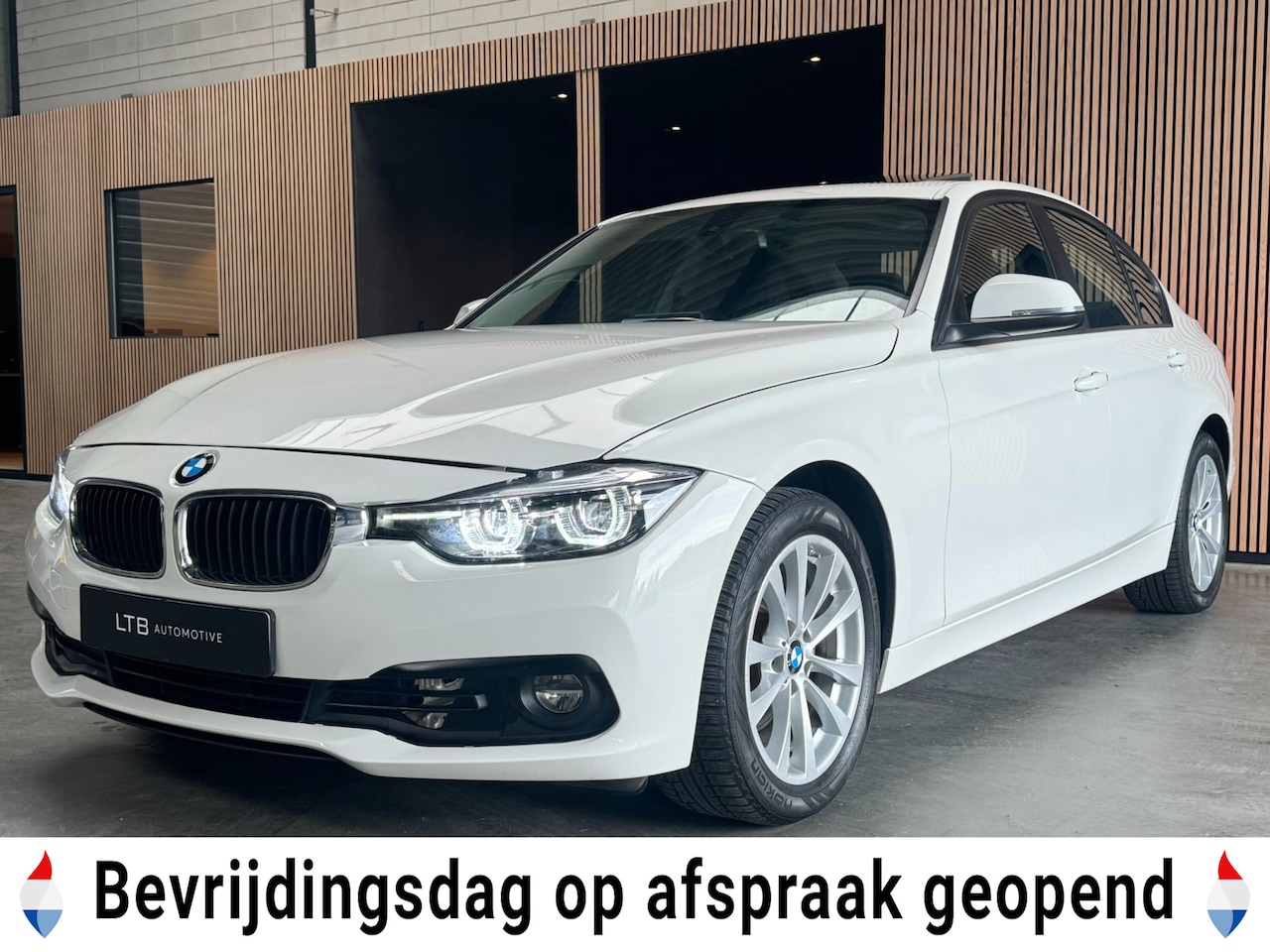 BMW 3-serie - 320i xDrive Leder | Camera | Schuifdak | Electr. Stoelen | USA Uitvoering | APK - AutoWereld.nl