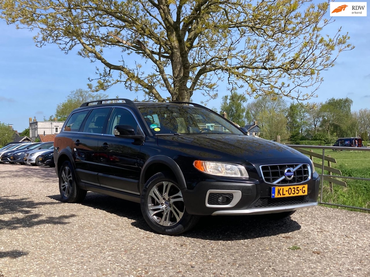 Volvo XC70 - 2.0 D3 FWD Momentum | Goed onderh. + Leder + Cruise + Clima nu € 4.975,-!!! - AutoWereld.nl