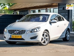Volvo S60 - 3.0 T6 AWD Summum Youngtimer I NL Auto I NAP I 1e Eigenaar I Leder I Goed onderhouden I Ze