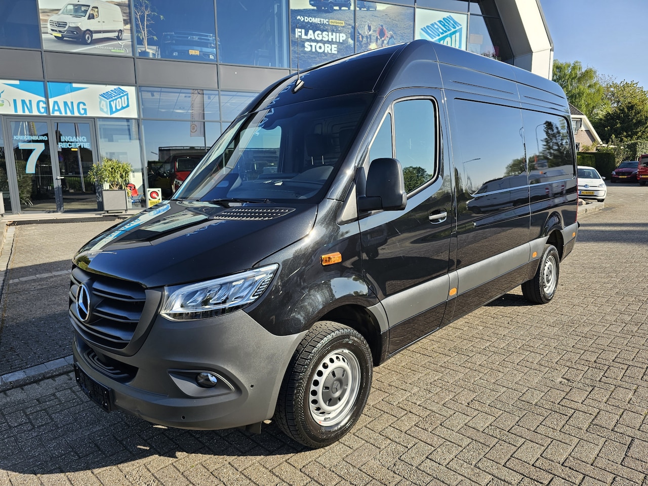 Mercedes-Benz Sprinter - 317 1.9 CDI L2-H2 Pro Automaat * LED * Navi * Camera * Chauffeursstoel * 3,5t Trekgewicht - AutoWereld.nl