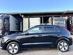 Kia e-Niro - EV 64.8 kWh 204pk aut + f1 DynPlusl - schuifdak - head up - nap - front + line + side + pa