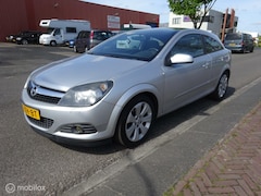 Opel Astra GTC - 1.6 Temptation