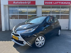 Toyota Aygo - 1.0 VVT-i x-play Camera Cruise Airco Bluetooth