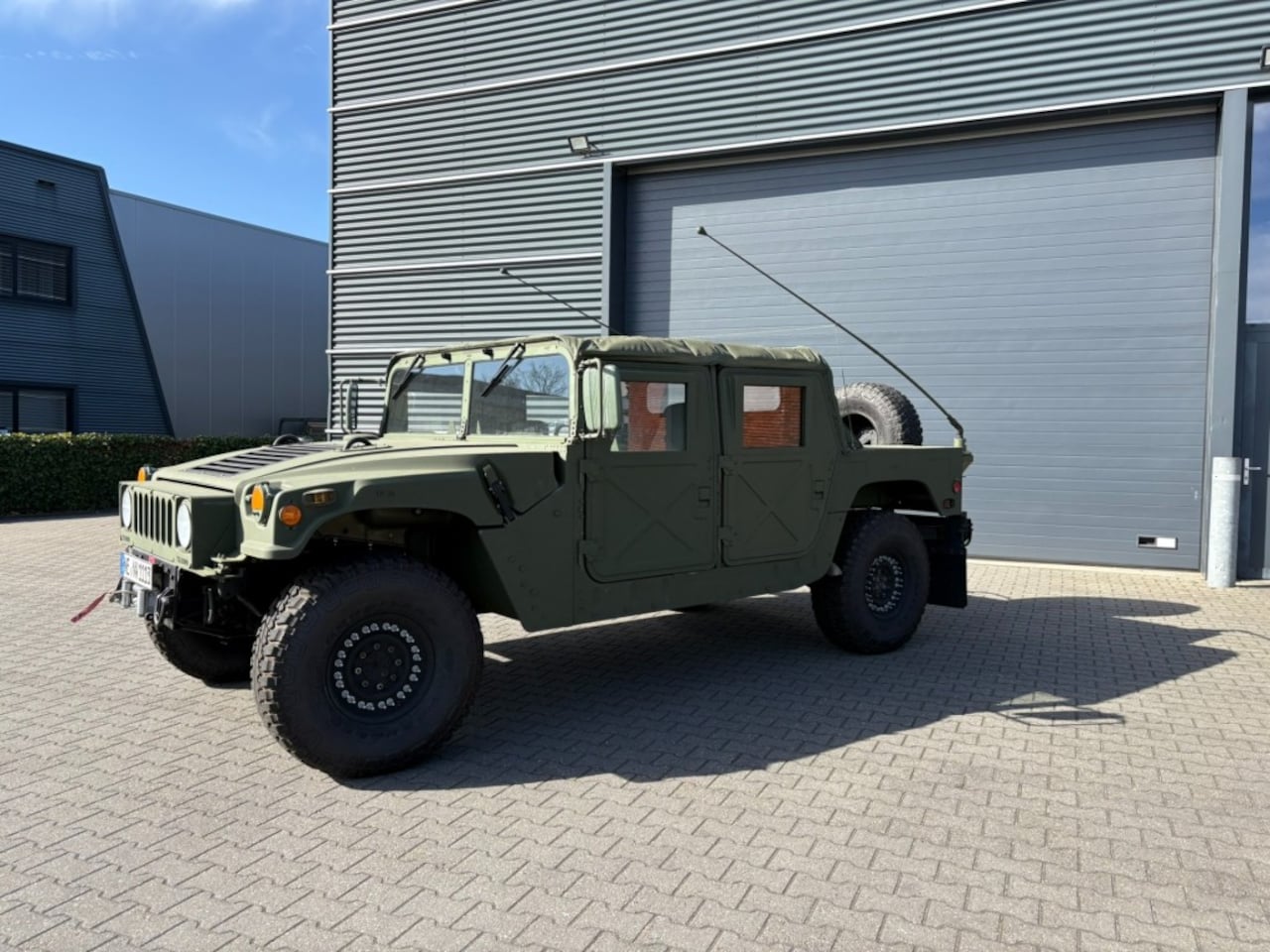 Hummer H1 - M1113 - AutoWereld.nl