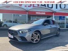 Mercedes-Benz A-klasse - A180 136PK AUT. AMG-PAKKET SFEERVERLICHTING NAVI CAMERA AIRCO LM