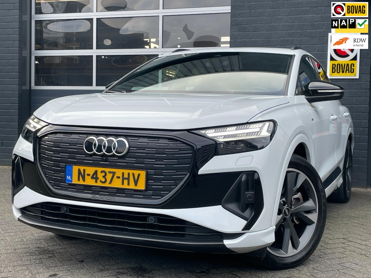 Audi Q4 e-tron - 40|77 kWh|S-LINE|COMPETITION|LEDER|ACC|STOELVERW.|CAMERA|CARPLAY|NL-AUTO|NAP|INCL.BTW| - AutoWereld.nl