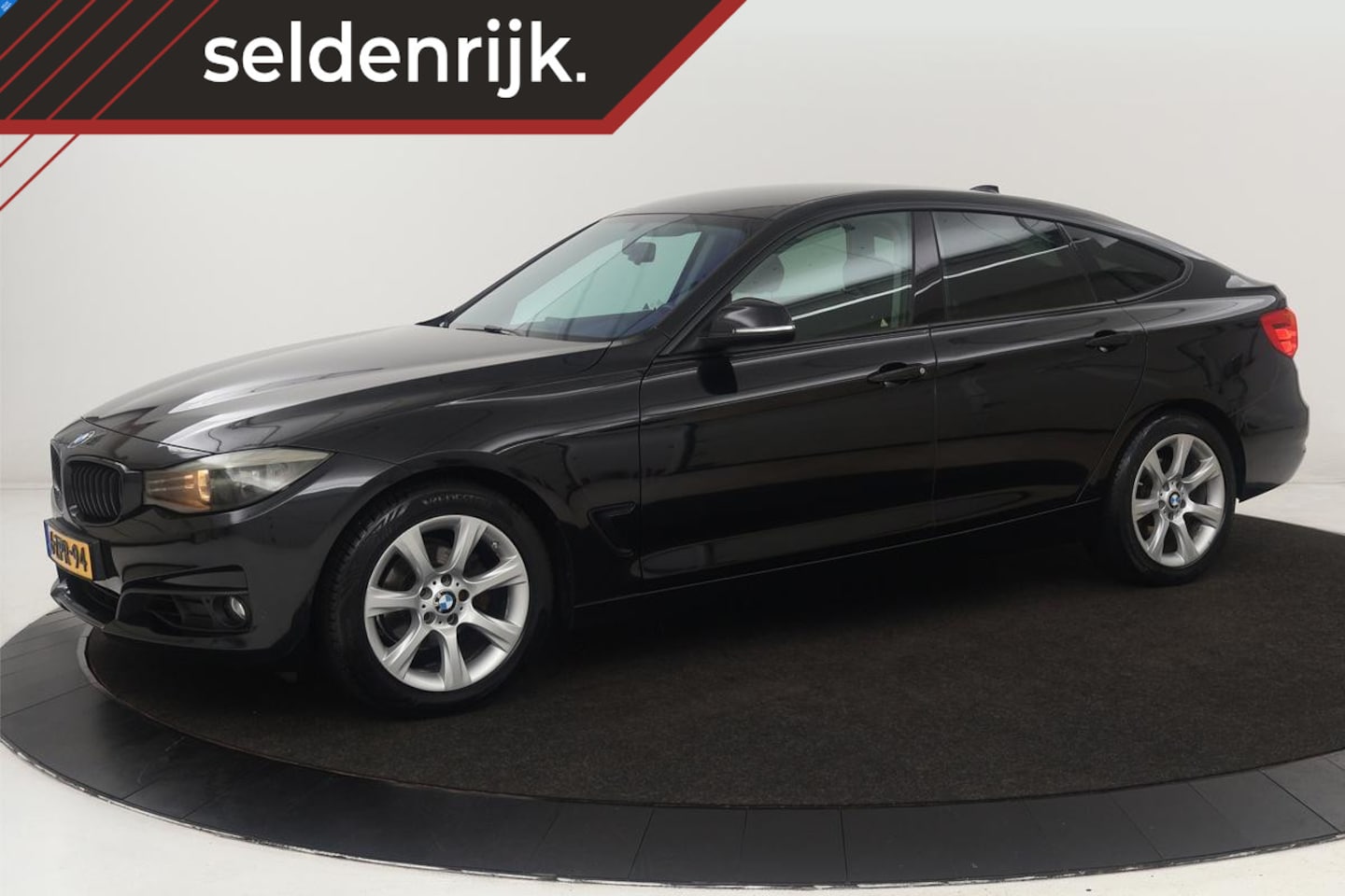 BMW 3-serie Gran Turismo - 320i Business | Sportstoelen | Navigatie | Cruise control | Bluetooth | Parkeerhulp | Clim - AutoWereld.nl