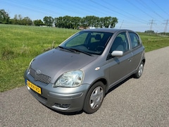 Toyota Yaris - 1.3 VVT-i S-Line