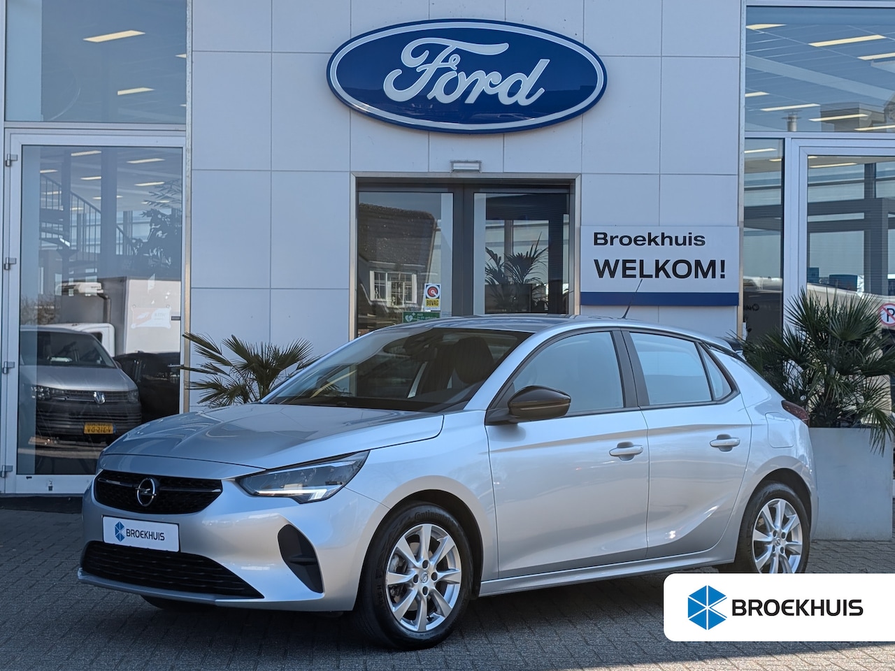 Opel Corsa - Opel 1.2 Edition Automaat 100pk! | Cruise Control | Carplay | Airco | Elek Ramen - AutoWereld.nl