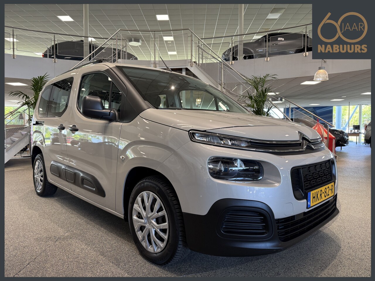 Citroën Berlingo - 1.2 110pk Live 5-persoons, Navi, DAB+, Cruise control - AutoWereld.nl